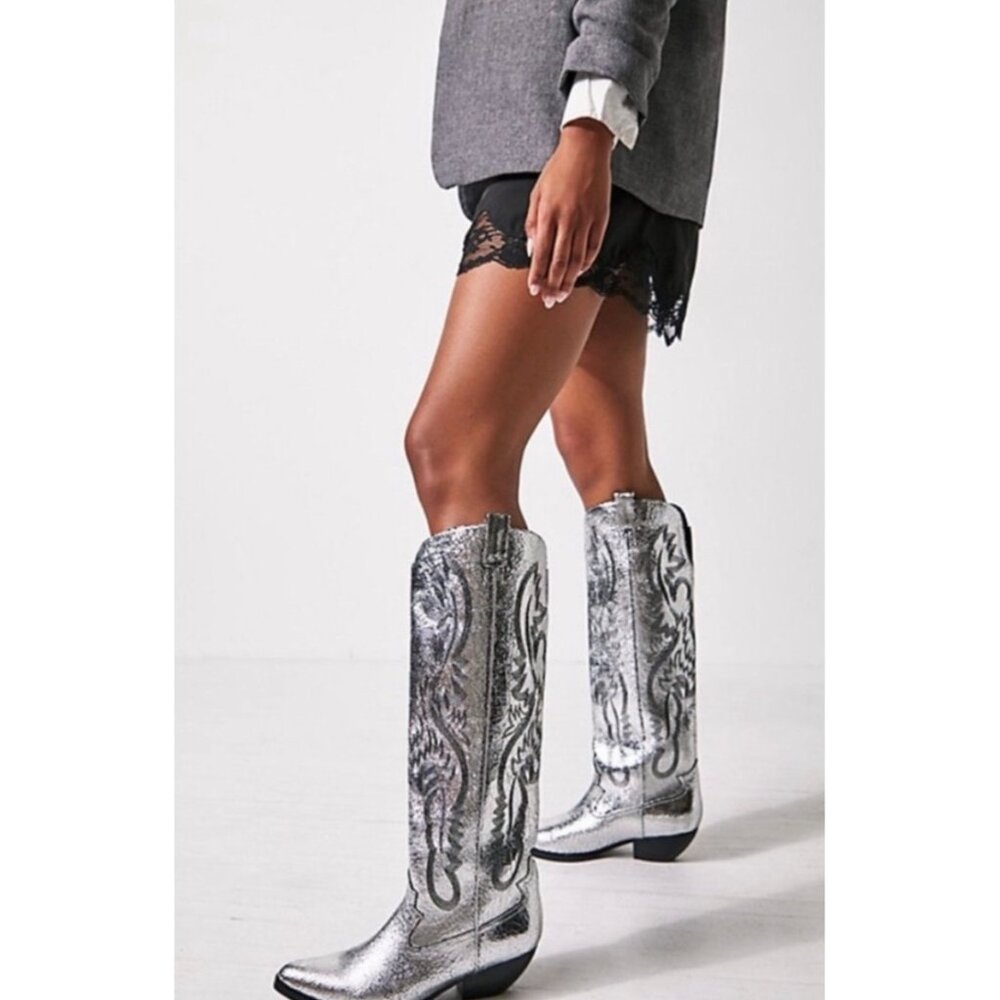 Jeffrey Campbell Dagget Western Boots Silver Metallic